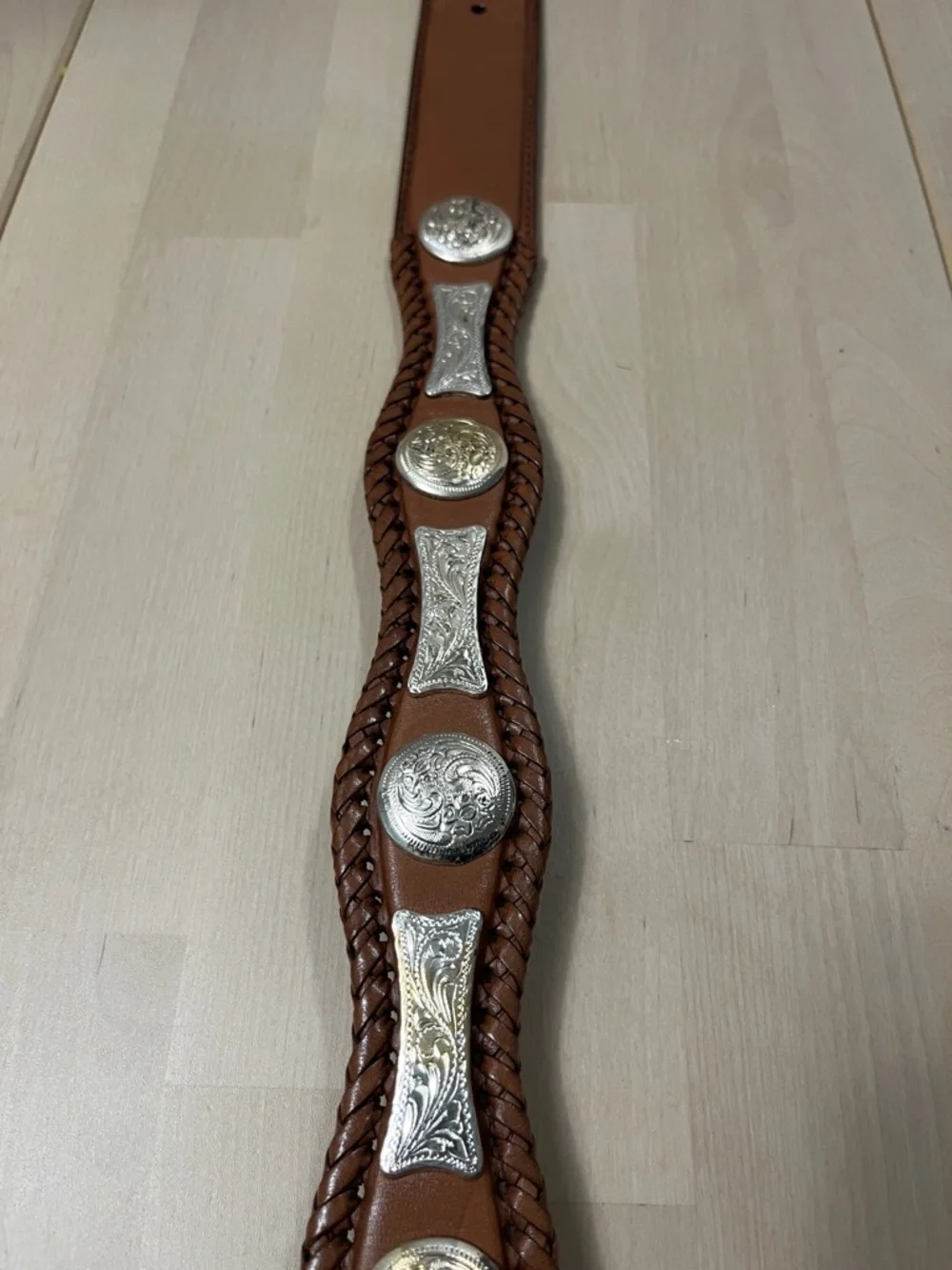 Tony Lama Brown Leather Scalloped Belt w/ Silver Tone Conchos Mens 42
